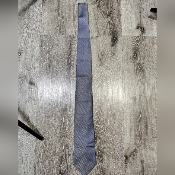 Michael Kors Men's Silk Tie - Picture 2 of 6